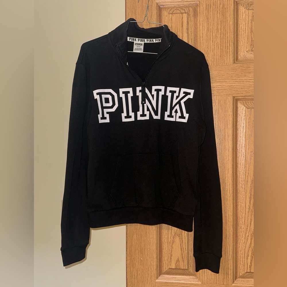 Victoria’s Secret pink pull over like new size medium